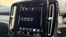 Volvo Xc40 2.0 B4P R DESIGN Pro 5dr AWD Auto Petrol Estate